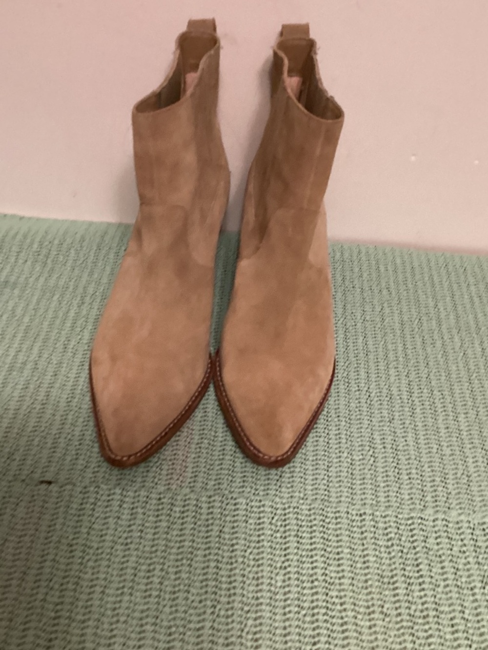 J.Crew Suede ankle boots with pointed toe and elastic stretch SZ 10 fall,winter